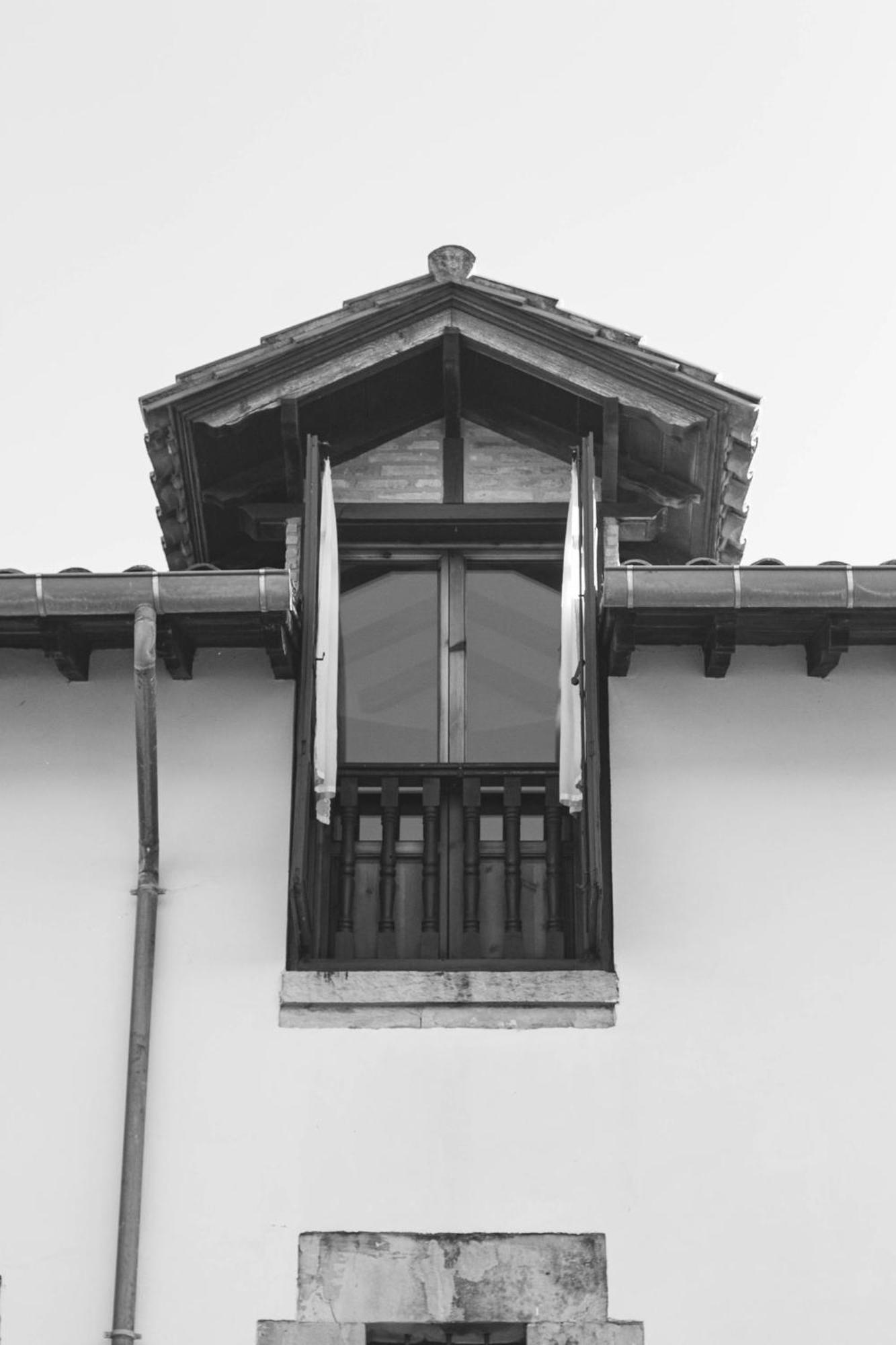 Hotel Palacio La Casona De Cerrazo Exteriör bild