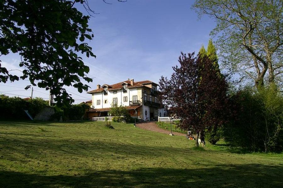 Hotel Palacio La Casona De Cerrazo Exteriör bild