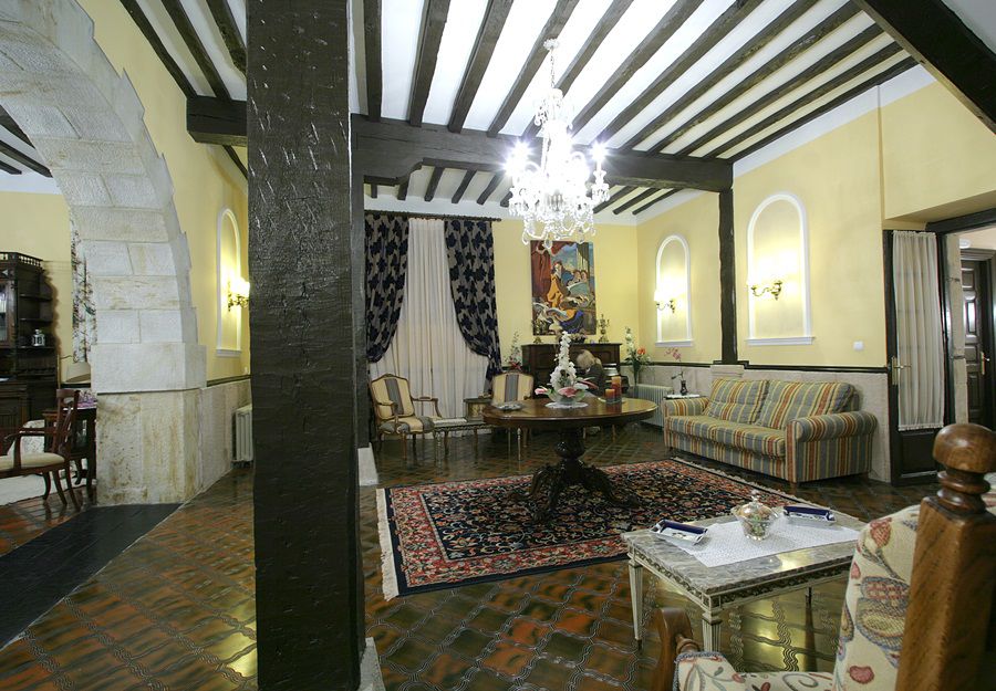Hotel Palacio La Casona De Cerrazo Exteriör bild